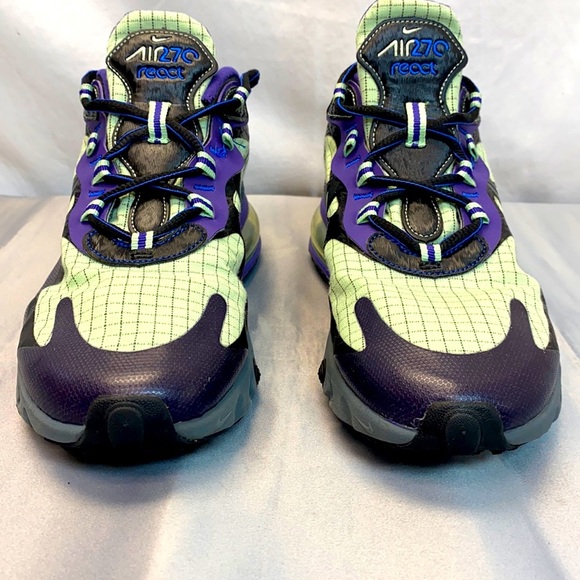 Nike Air Max 270 React - Picture 1 of 8